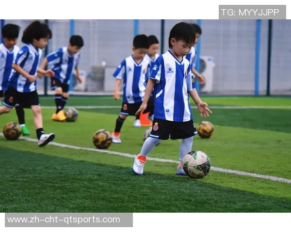 第一次踢足球的快乐与挑战让我体会到团队合作的重要性与运动的魅力